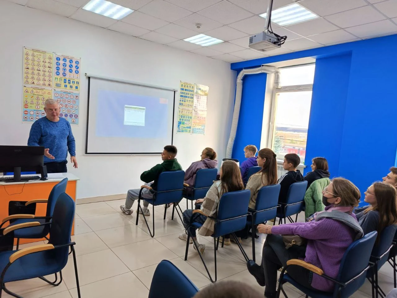 Фото учебного класса в филиале автошколы по адресу Кооперативная ул., 2